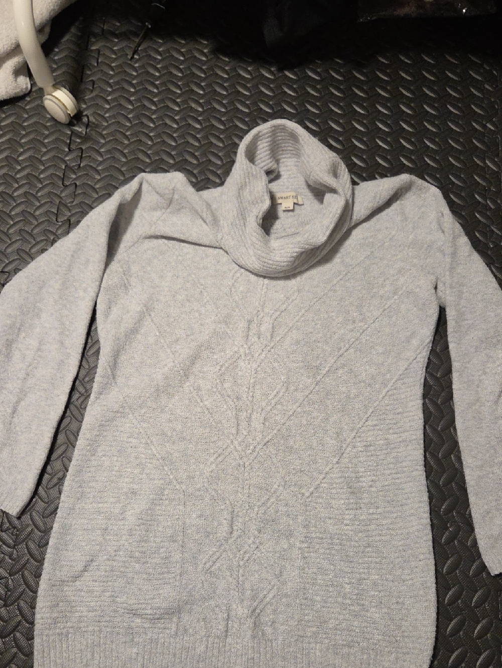Smart Set Light Gray Cowl Neck Cable Tunic Sweater